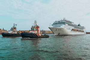 US-Behörden beobachten dutzende Kreuzfahrtschiffe nach Corona-Infektionen