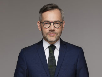 SPD-Außenpolitiker Roth weist Schröders Ukraine-Äußerungen zurück