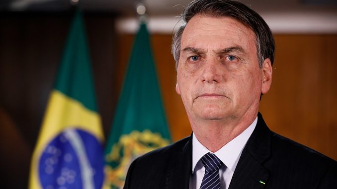 1280px-Jair_Bolsonaro_em_24_de_abril_de_2019_2 Jair Bolsonaro - Bild: Isac Nóbrega/PR, CC BY 2.0, via Wikimedia Commons