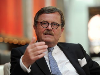 Weltärztebund-Chef Montgomery: Wir werden alle Corona bekommen