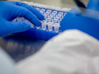 RKI: Bundesweite Sieben-Tage-Inzidenz sinkt auf 1080