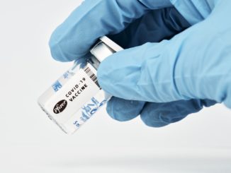 Von der Leyen wegen SMS an Pfizer zu Impfdeal unter Druck