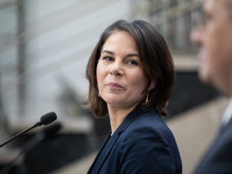 Baerbock unterstreicht in Moskau Dialogbereitschaft mit Russland