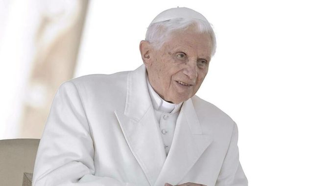 Der emeritierte Papst Benedikt XVI. war von 2005 bis 2013 Oberhaupt der römisch-katholischen Kirche. - imago images / UPI Photo