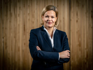 Bundesinnenministerin will mit Aktionsplan gegen Rechtsextremisten vorgehen