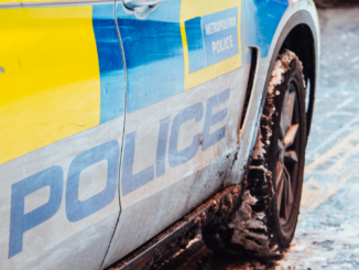 Britische Polizei nimmt zwei Männer in Zusammenhang mit Geiselnahme in Texas fest