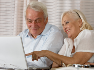 Bitkom-Umfrage: Deutlich mehr Senioren nutzen während Pandemie das Internet