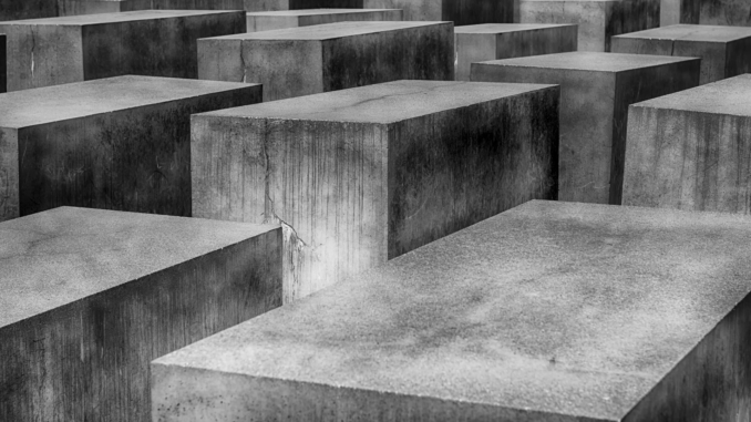 flash_up_symbolbild_ - 2022-01-27T155035.723 Holocaust-Mahnmal, Berlin