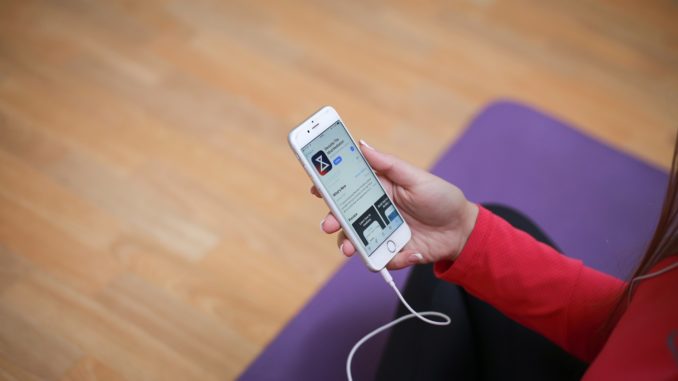 iphone-g8ac750085_1920 Mit App Körper und Geist in Einklang bringen
