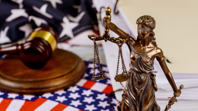 Amerikanische Justiz - Bild: photovs via Twenty20