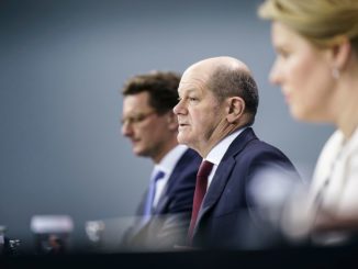 Scholz fordert Kirche zu Aufklärung der Vorwürfe sexueller Gewalt auf