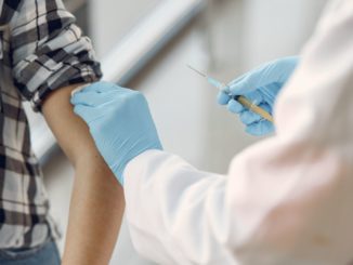 Stiko bereitet Empfehlung zu einer vierten Corona-Impfung vor