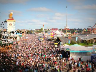 Umfrage: Bundesbürger zu Oktoberfest im Sommer gespalten