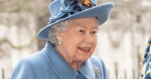 Elizabeth II. telefoniert trotz Corona-Erkrankung mit britischem Premier