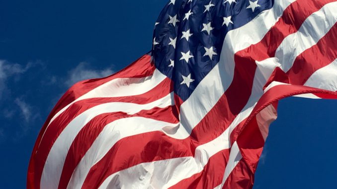 the-flag-of-the-united-states-of-america-old-glory-iphone-6s-john-carmean_t20_BExW18-scaled USA - Bild: johncarmean via Twenty20