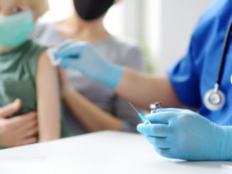 Bildungsausschuss-Vorsitzender fordert mehr kindgerechte Impfmöglichkeiten