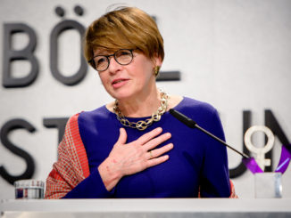 Elke Büdenbender: Mein Mann vertritt „selbstverständlich“ Interessen von Frauen