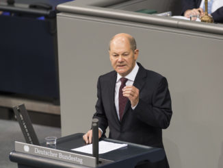 Scholz kündigt 100 Milliarden Euro zusätzlich für Bundeswehr an