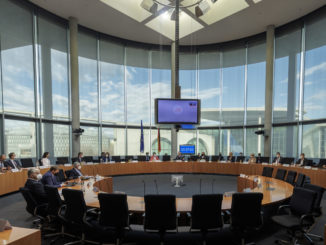 Verteidigungsausschuss zu Sondersitzung zusammengekommen