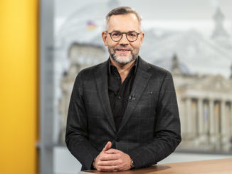 Roth fordert „weitreichende Sanktionen gegen Putins Oligarchen-System“