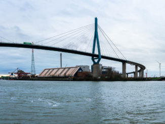 „Aufstand der letzten Generation“ besetzt Köhlbrandbrücke in Hamburg