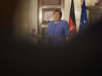 Merkel: Russlands Angriff auf die Ukraine ist „tiefgreifende Zäsur“