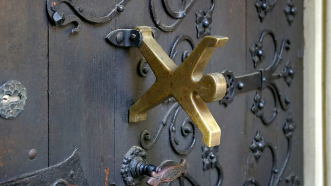 -jha-, CC BY-SA 3.0, via Wikimedia Commons