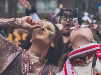 An Karneval müssen vor allem Jugendliche wegen zu viel Alkohol ins Krankenhaus