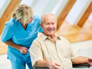 Mindestlöhne in der Altenpflege sollen deutlich steigen