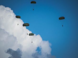 Faktencheck: Zeigt dieses Video aktuell russische Fallschirmjäger in der Ukraine?