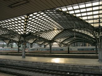 Bahnverkehr in Deutschland bleibt nach Sturm weiter stark beeinträchtigt