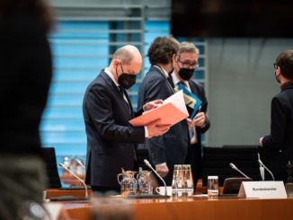 Scholz rechnet mit Informationen über Schröders angebliches Treffen mit Putin