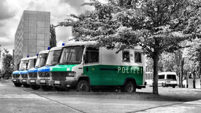 Berliner Polizei - Bild: ANBerlin [Ondré]/CC BY-NC-SA 2.0