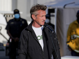 Sean Penn unterstützt ukrainische Flüchtlinge in Polen