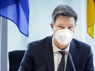 Habeck will Energieunternehmen notfalls unter Staatskontrolle stellen