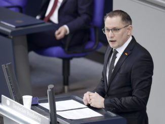 AfD-Chef Chrupalla mahnt „größere Disziplin“ in seiner Partei an AfD-Chef Chrupalla mahnt „größere Disziplin“ in seiner Partei an