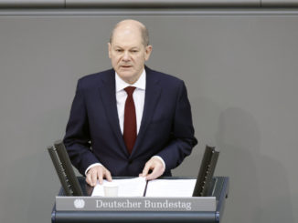 FDP und Union fordern Scholz zu weiteren Waffenlieferungen an Ukraine auf