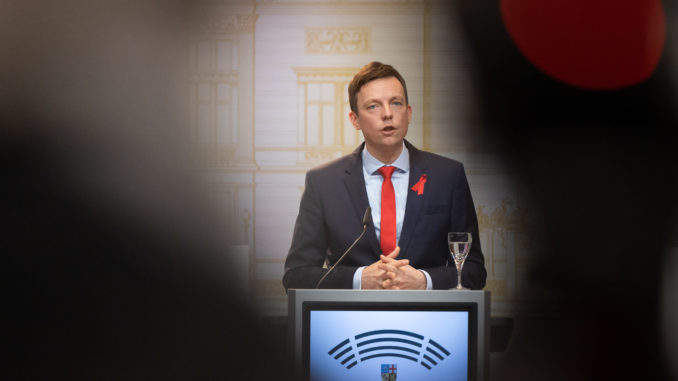 Tobias Hans - Bild: Staatskanzlei/JJ