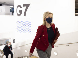 Großbritannien fordert alle G7-Staaten zum Verzicht auf russisches Öl und Gas auf