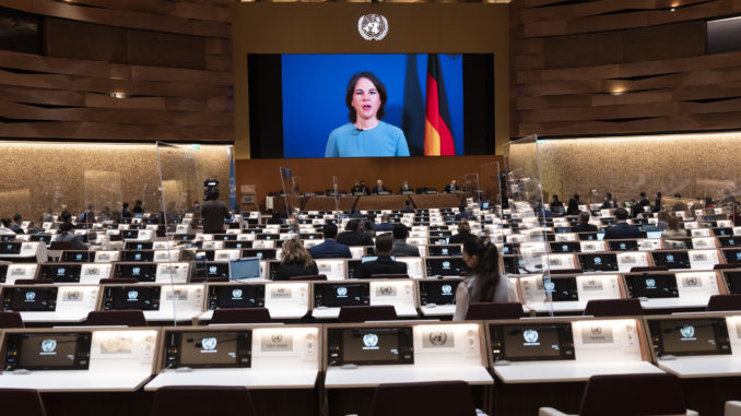 Annalena Baerbock bei der UN-Vollversammlung - Bild: UN Photo / Jean Marc Ferré
