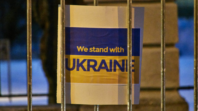 We stand with Ukraine - Bild: rajatonvimma /// VJ Group Random Doctors/CC BY 2.0