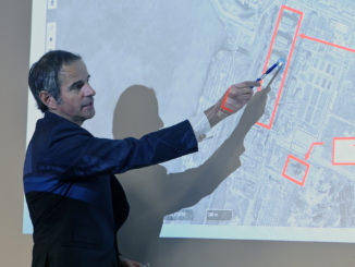 Russische Armee schießt Europas größtes Atomkraftwerk in Brand