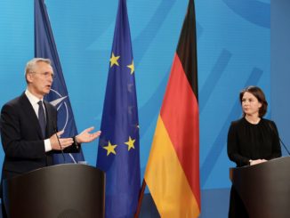 Baerbock will stärkere Führungsrolle Deutschlands