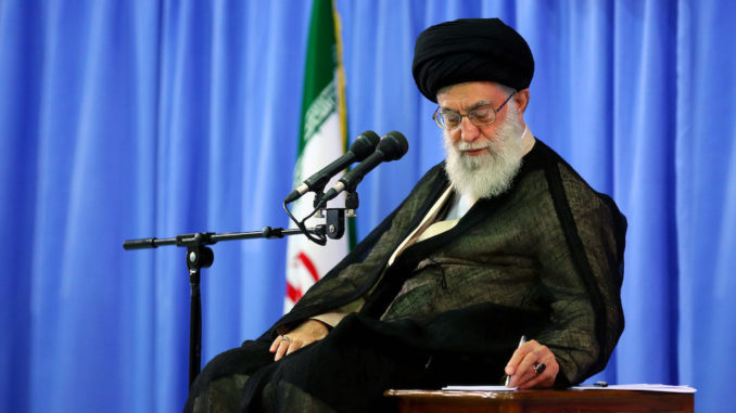 Ayatollah Ali Chamenei - Bild: Khamenei.ir, CC BY 4.0 , via Wikimedia Commons