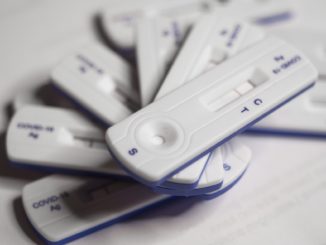 Bundesweite Corona-Inzidenz steigt auf 1735