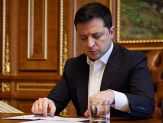 Selenskyj verspricht vollständigen Wiederaufbau der Ukraine