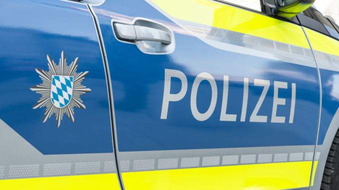 Polizei (über cozmo news)