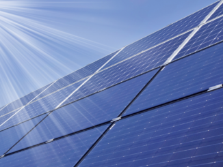 Günstiges Wetter führt im ersten Quartal zu deutlich mehr Strom aus Sonne und Wind