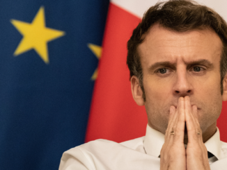 Knappes Rennen: Macron könnte Stichwahl mit zwei Punkten Vorsprung gewinnen