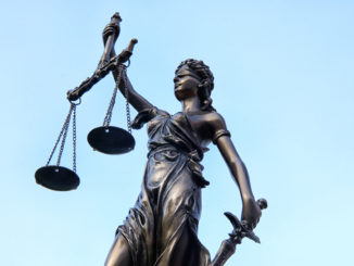 Neun Mitglieder von Neonazigruppe wegen Drogenhandels in Thüringen angeklagt